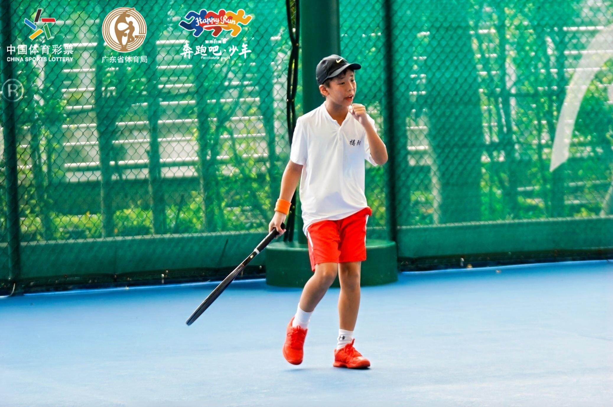 年广东省青, 在小组赛中, 斩获季军