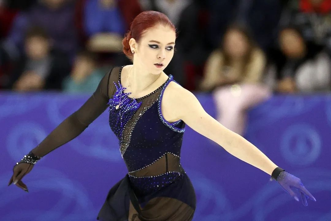 特鲁索娃在, stron