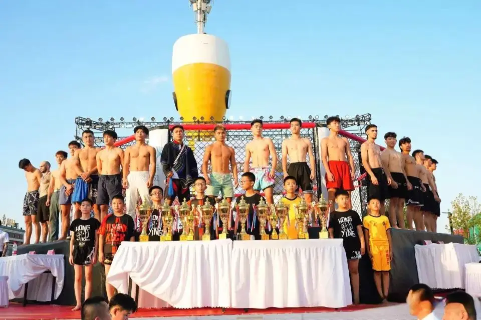 amp, 届青岛国际, img