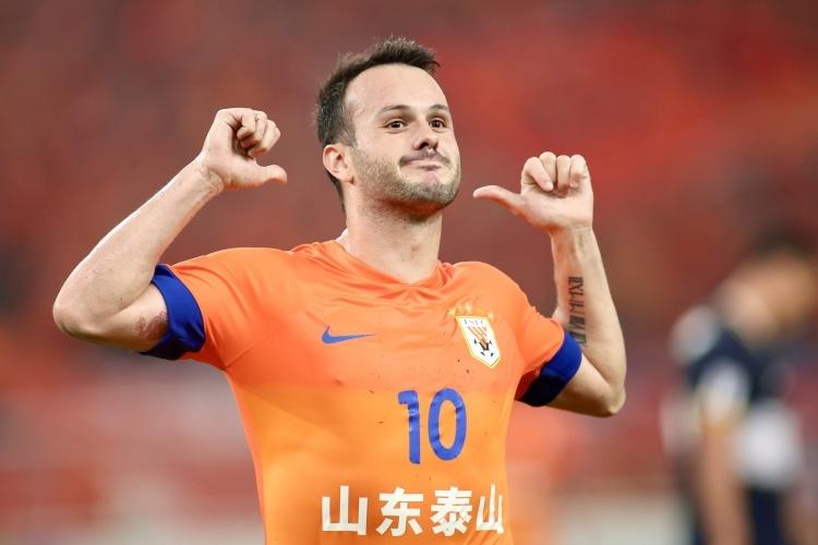 败纪录延续, 一人作战