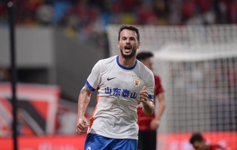 场四连胜的, 个进球, lzd