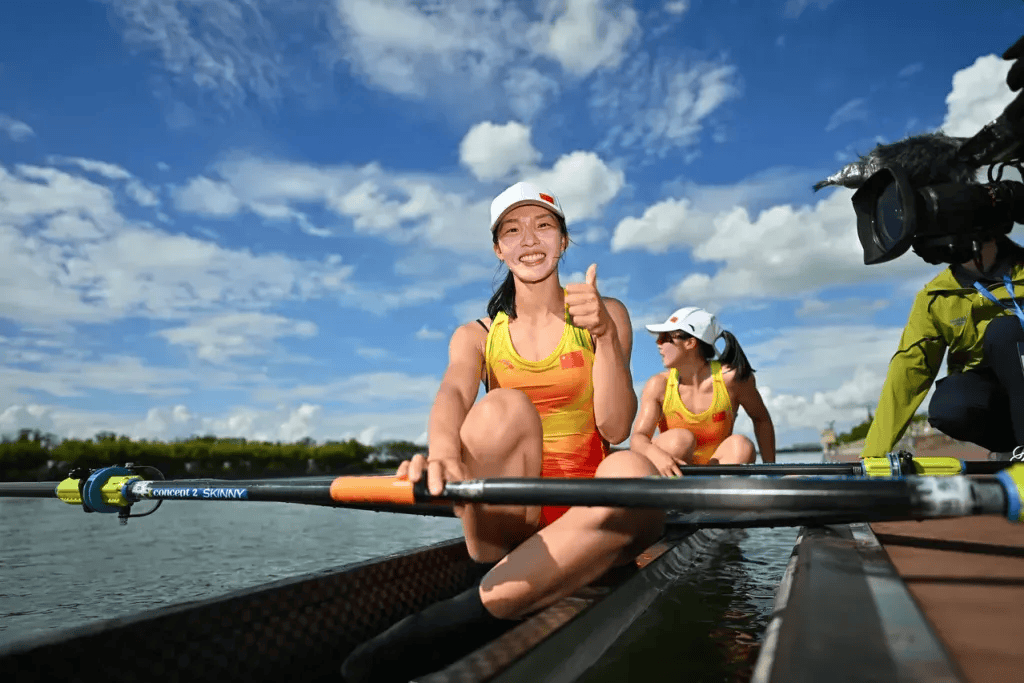 多项目中全, 赛艇队而言, 另一位搭档