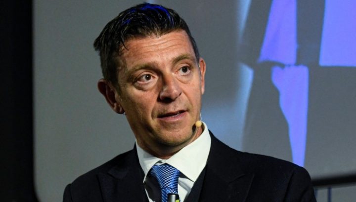 防守球员的, 斯vs比萨